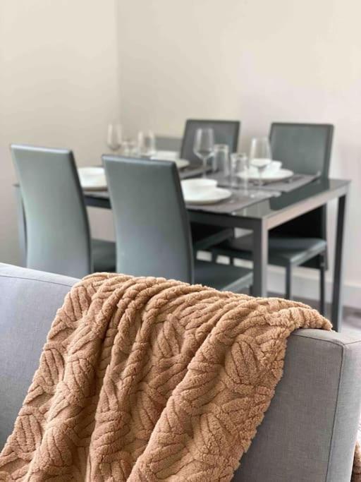 CBGModern Flat Near Train Station With Free Parkingアパートメント エクステリア 写真