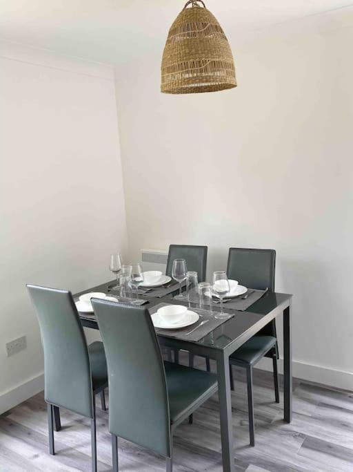 CBGModern Flat Near Train Station With Free Parkingアパートメント エクステリア 写真