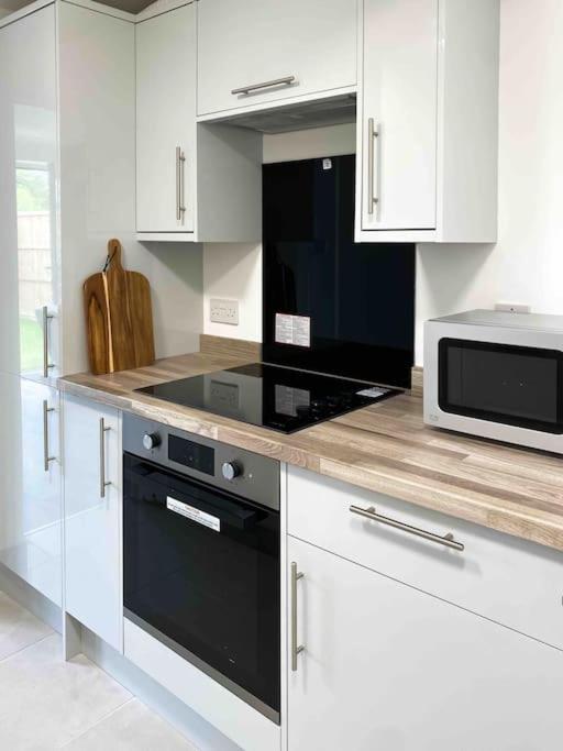 CBGModern Flat Near Train Station With Free Parkingアパートメント エクステリア 写真
