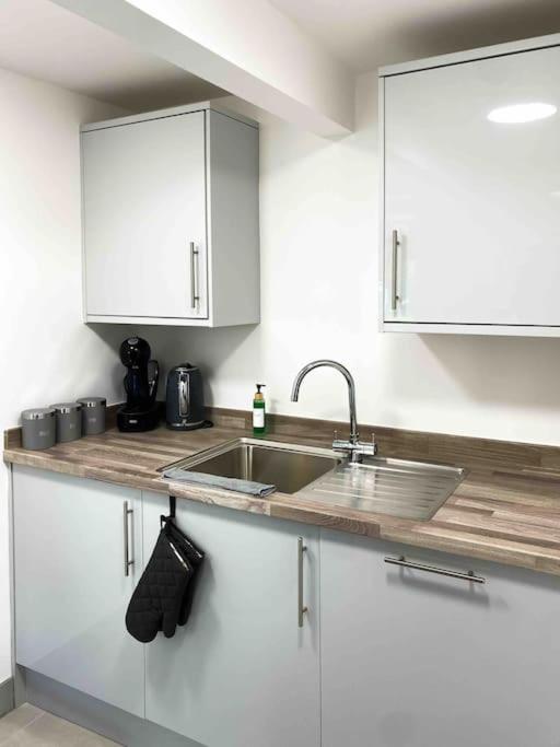 CBGModern Flat Near Train Station With Free Parkingアパートメント エクステリア 写真